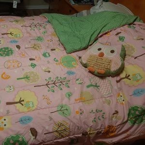 Reversible comforter & pillow - full size